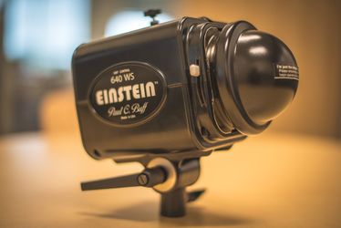 Paul C. Buff Einstein E640 Studio Strobe