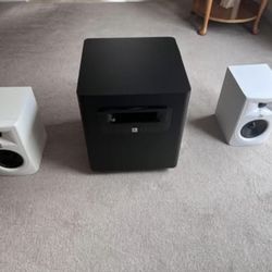 JBL 3 Series MKII’s paired with JBL 3 Series LSR310S Subwoofer