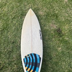 5,10 Danc Surfboard