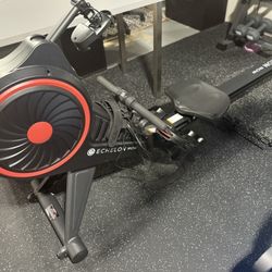Echelon Row Machine - Like New 