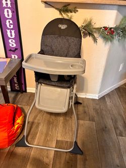 Foldable highchair