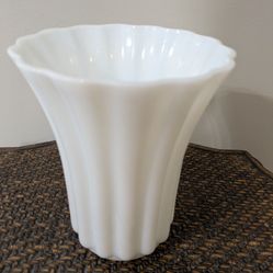 Beautiful White Glass Vase 7.5" Tall