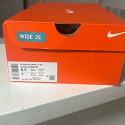Women Nike 8.5