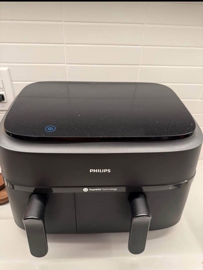 Never Used - Philips air fryer
Deep fryers and air fryers