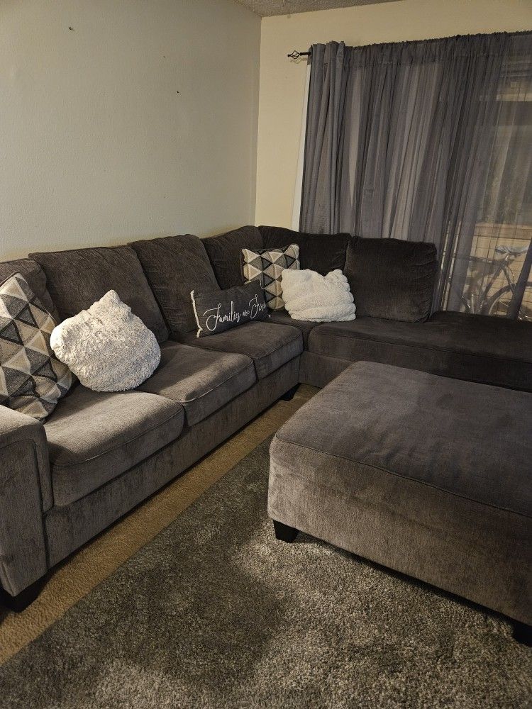 Couches Sectional