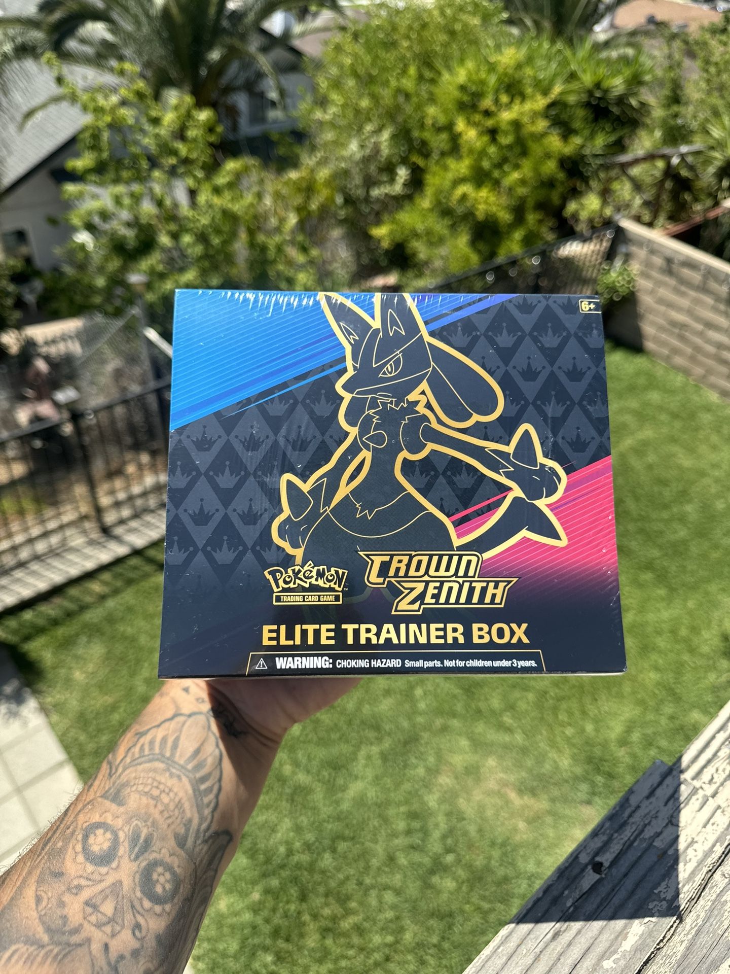 Crown Zenith ETB Box