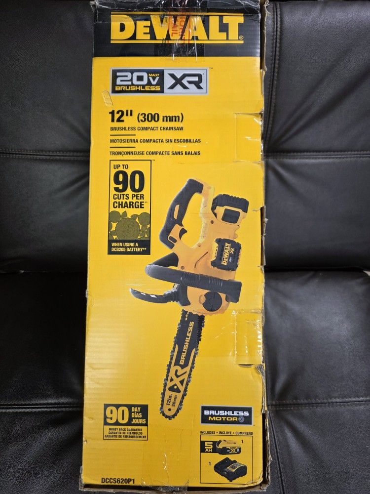 Dewalt 20V MAX 12 in. Cordless Battery Powered Chainsaw (Tool Only)