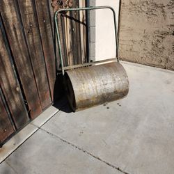 24" Metal Lawn Roller