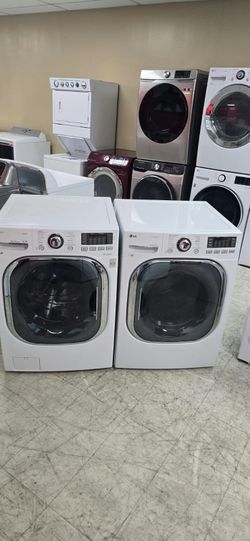 LG Front Load Washer and Dryer Set