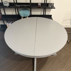 Dining Room Table - Adjustable 