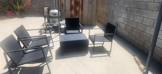 Outdoor Patio Furniture Set with Coffee Table