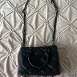 Black Steve Madden purse 