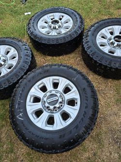 Ford f250 or f350 rims
