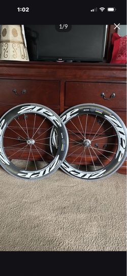 Bicycle Zipp 808 wheels