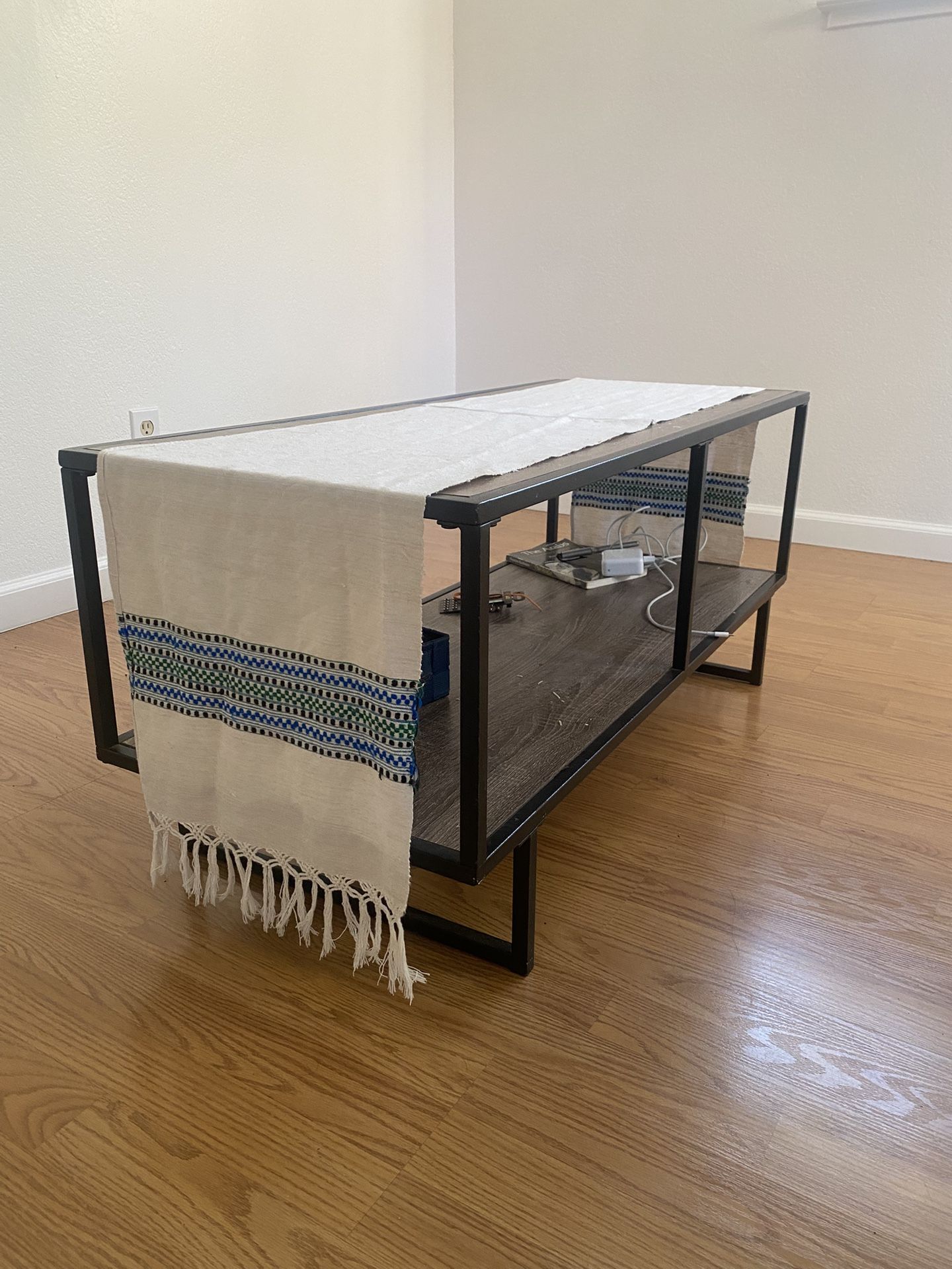 Coffee Table With Table Runner