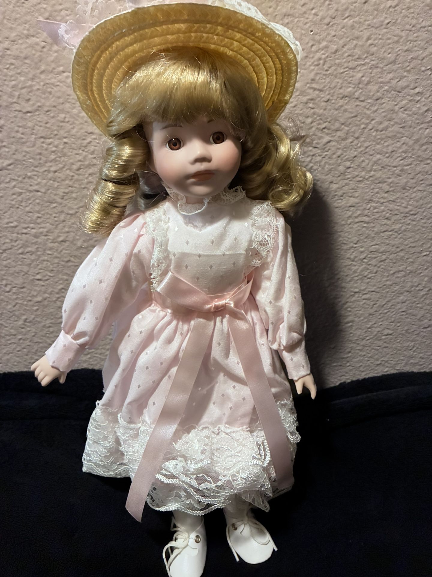 The classique collection Porcelain Doll