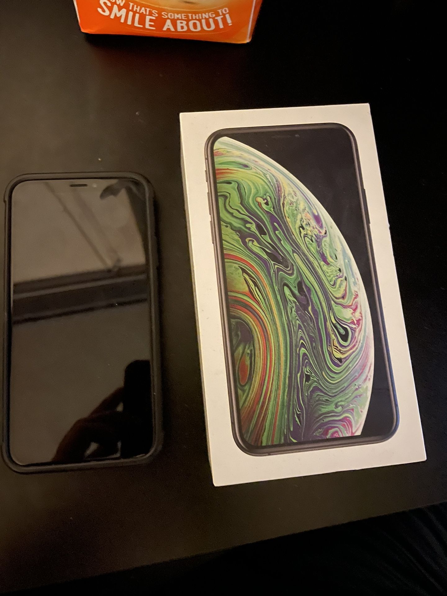 iPhone XS 64gb space gray
