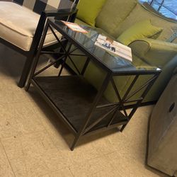 Brand new end table $200