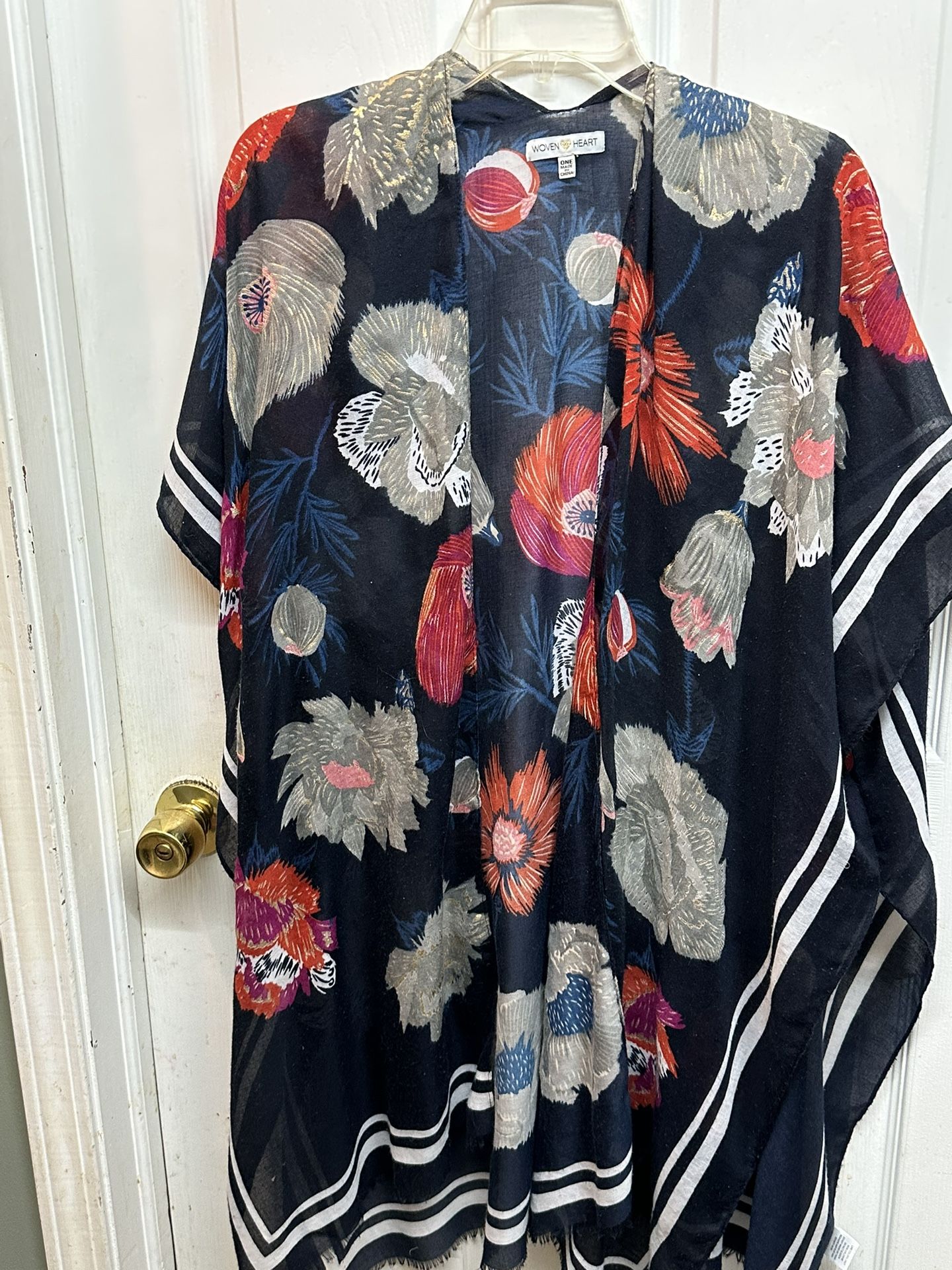 Woven Heart Kimono Shaw Cardigan Beach Coverup Colorful One Size Good Condition