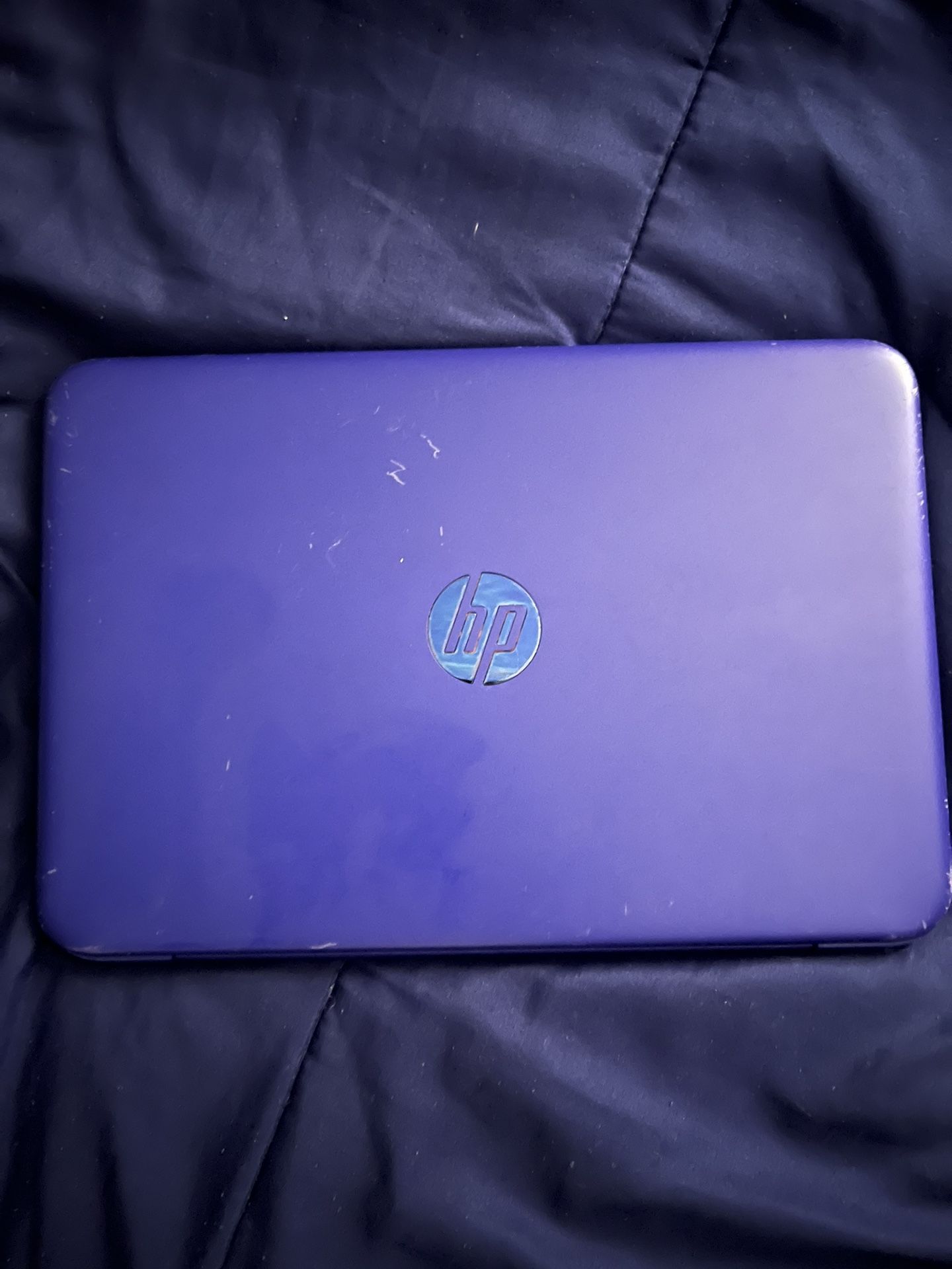 HP PURPLE Mini Laptop Comes With A Charger