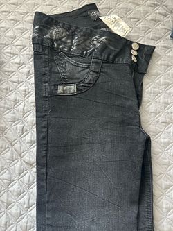 VS black jeans
