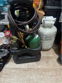 Oxygen and acetylene tanks (tanks only)