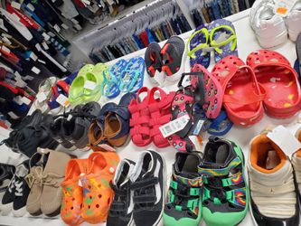 Boys Shoes Size 9