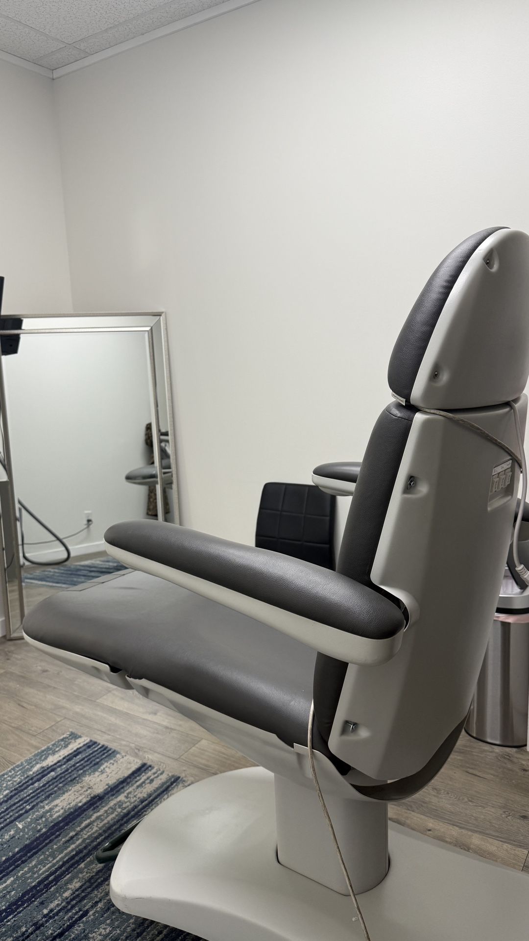 MedSpa Treatment Chair Salon Chair