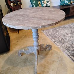 Nice sturdy distressed wood 3-leg bistro table