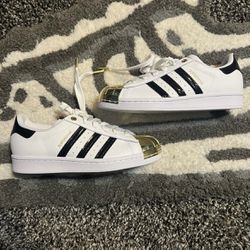 opleiding versieren beklimmen Adidas Superstar Metal Toe “Gold” for Sale in Wichita, KS - OfferUp