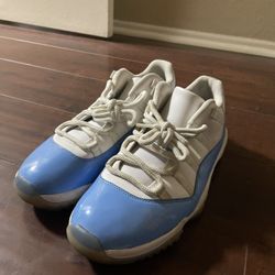 UNC Low Top Jordan 11 