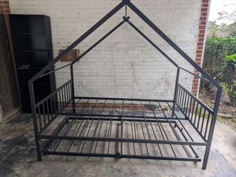 Daybed with Trundle, full size bed on top, twin on bottom
