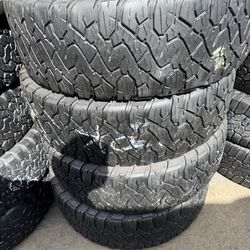 4 Llantas 275-70-18 bf Goodrich Ko2 Buenas Condiciones $240 las 4 Llantas Montadas Y Balanceadas