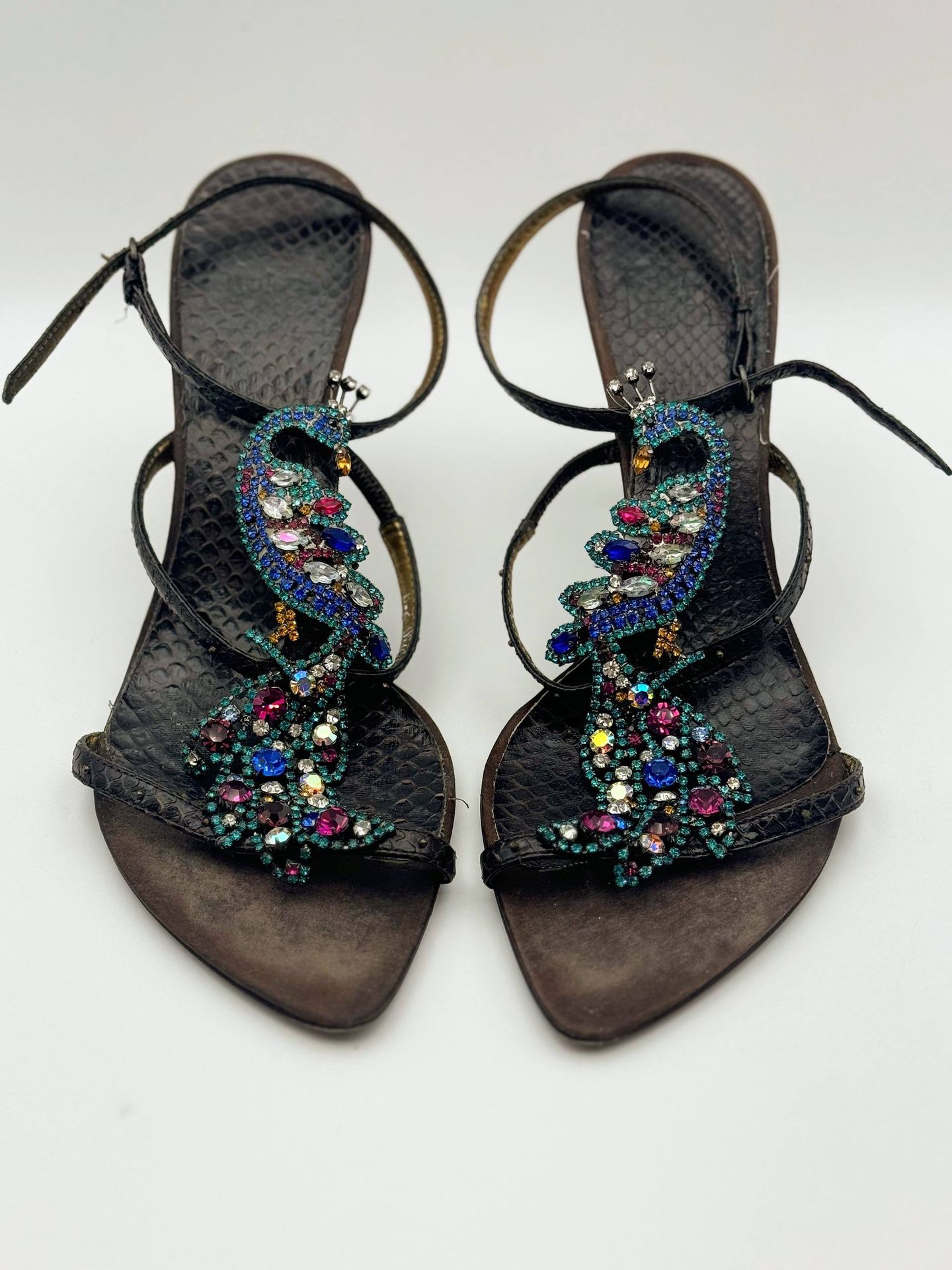 Vintage Rare Vero Cuoio shoes crystal peacock women’s heels size 37 Italy