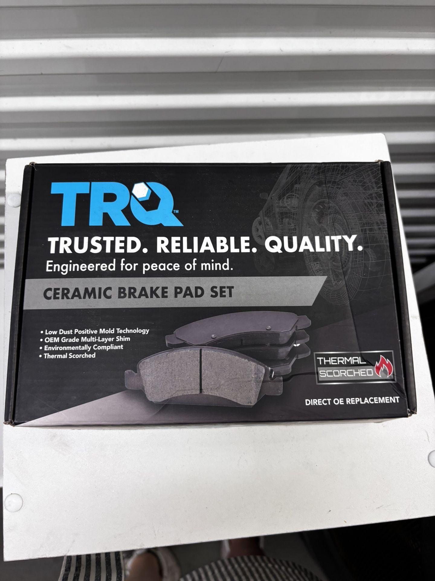 TRQ Ceramic Brake pad Kit