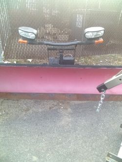 Poly Boss light weight 7.5 snow plow . Just plow nothing else