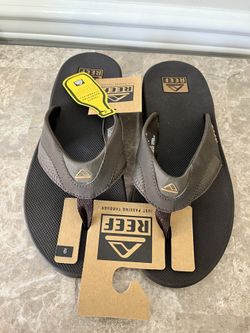 REEF Men’s Sandals With Bottle Opener Size 9