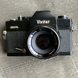 Vivitar 220/SL Vintage Camera