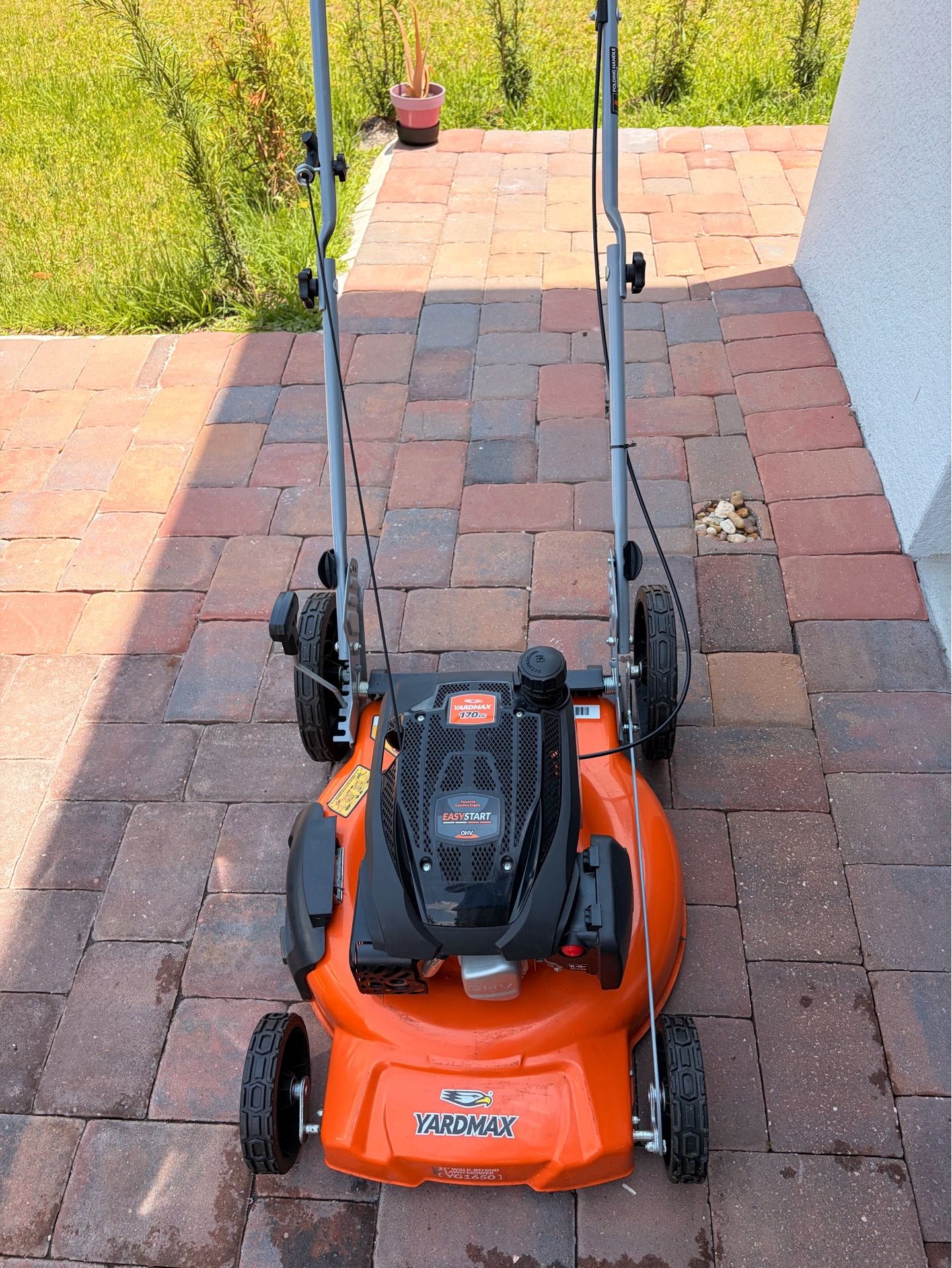 Push mowing 20 inch.