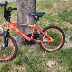 18" Dynacraft Firestorm Boys Bike, BMX, Ages 6-9, Durable Steel Frame