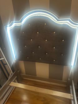 Light up bed