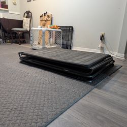 Large Deluxe Indoor Dog Kennel