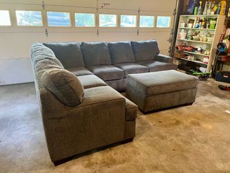 Sectional and storage ottoman - Delivery available!