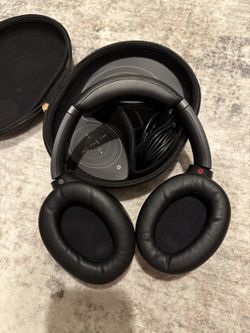 Sony WH-1000XM3 Noise Canceling Headphones