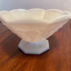 Milk Glass 8.00 Vintage
