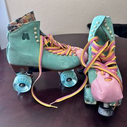 MOXI Skates Size 10