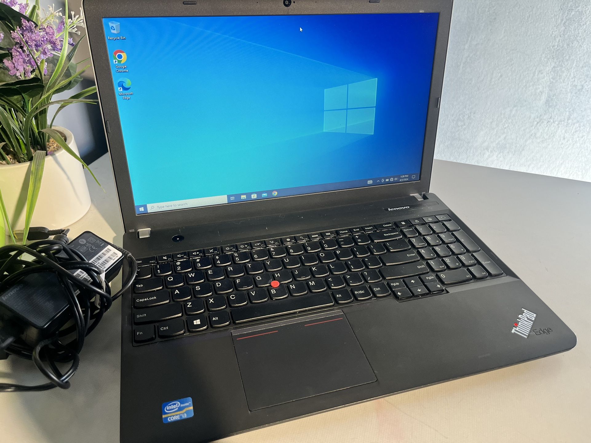 15” Lenovo Laptop Windows 10 