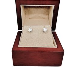 Round Brilliant Diamond Stud Earrings 0.98 tcw in 14kt White Gold 