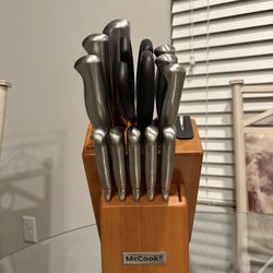 McCook Knife Sets, German Stainless Steel Kitchen Knife Block Sets with Built-in Sharpener