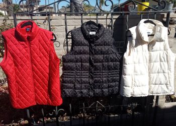 WOMEN'S SIZE XL VESTS $5 EACH